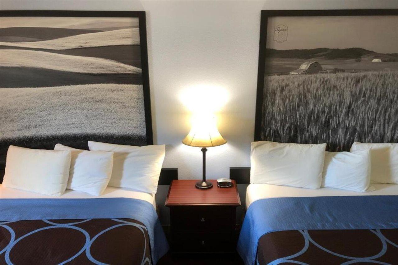 Hotel Super 8 By Wyndham 2*